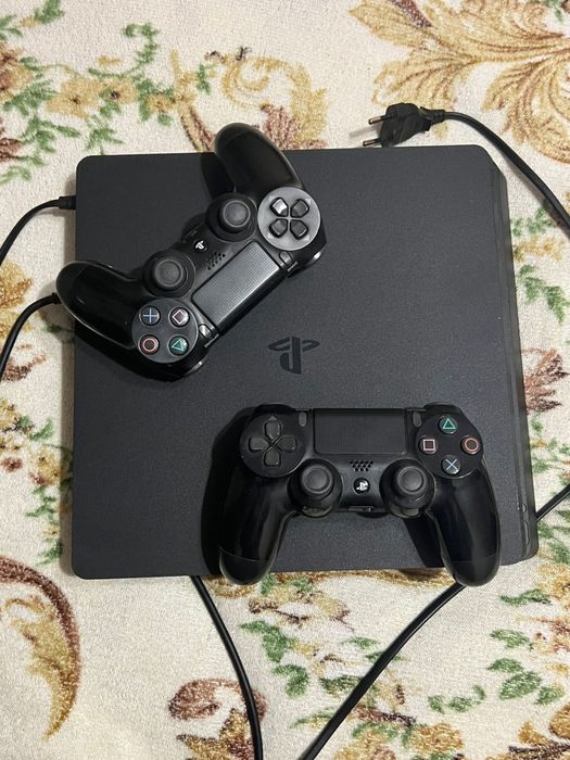 SonyPlaystation 4slim