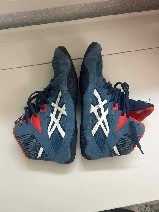 Борцовки в отлично състояние