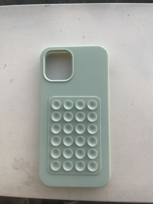 Калъфи за iPhone 12