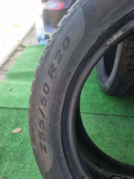 255.50.20 pirelli m+s 100 lei bucata