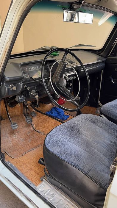 Ретро Москвич ИЖ 412 Retro Moskvich 412