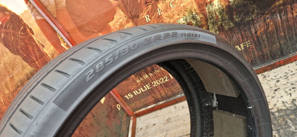 2 Anvelope Pirelli 285 30 R22 de vara. Dot 2020