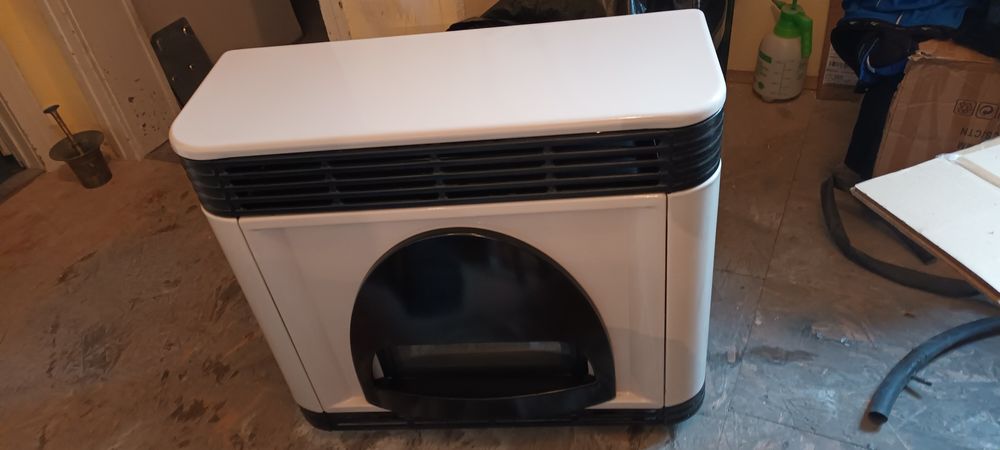 Convector Șimineu pe gaze Lampart LB 50.  6,8 kw stare ca nou.