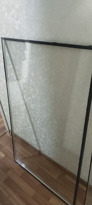 Стекло от пластикового окна б/у.