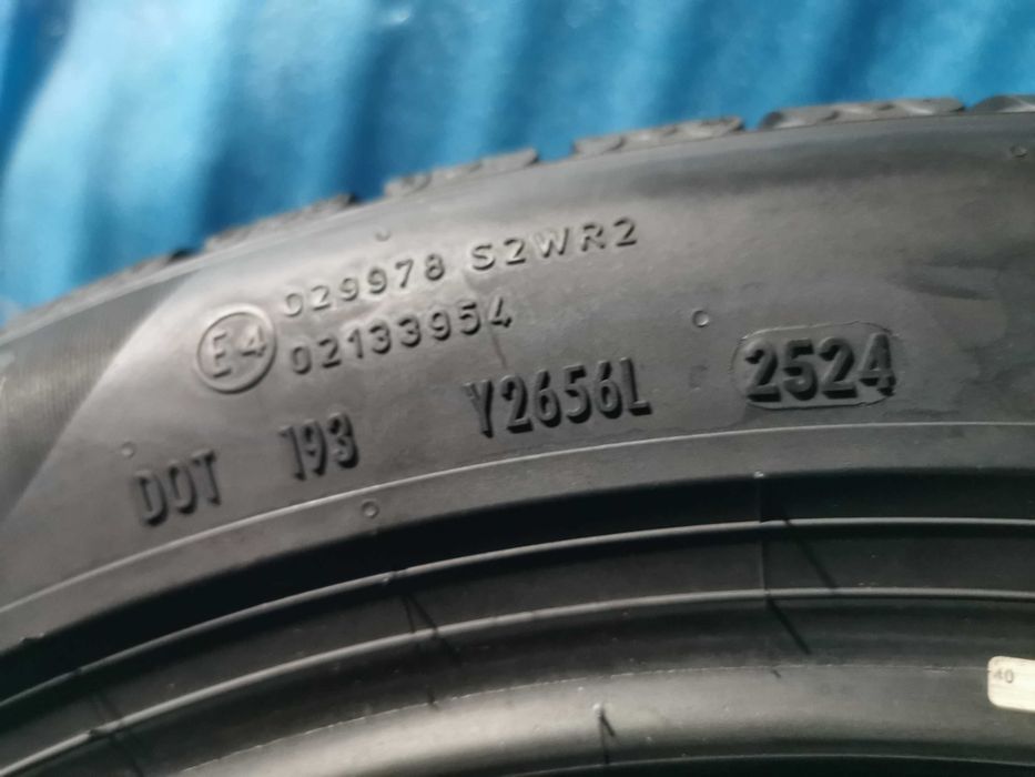 245/45 R19 - 275/40 R19 pirelli m+s 4 bucati 2 marimi