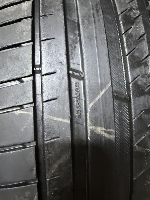 235/45/21 летний