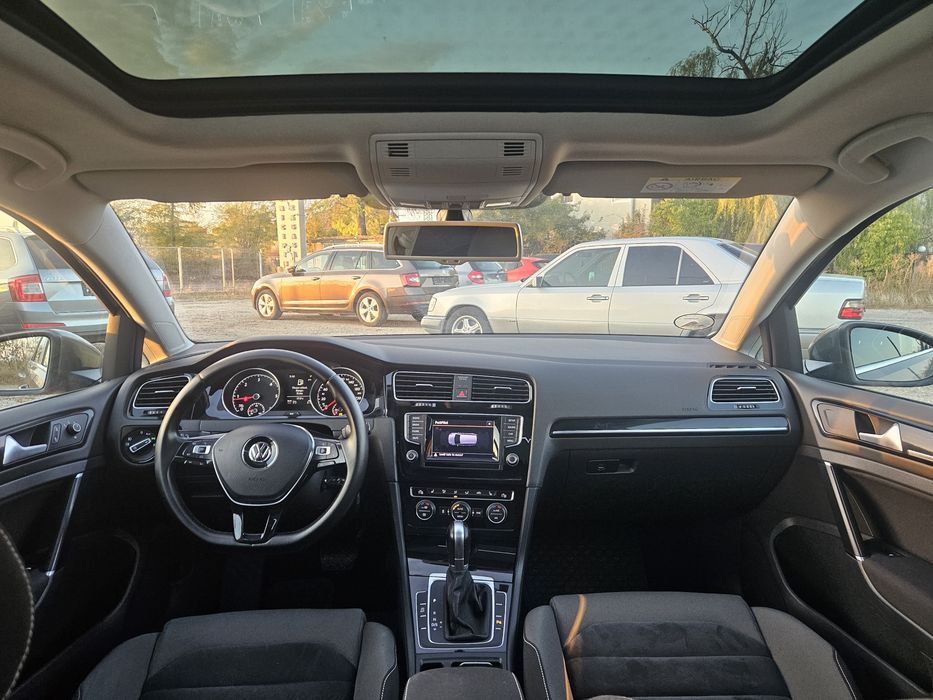 Volkswagen Golf 7 Highline 2014/ 2.0 TDI ~150 cp /DSG/Acc/Distronic/Panoramic/Navi/Xenon/Webasto/Camera