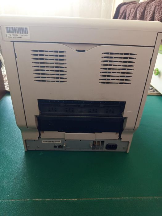 Продавам цветен принтер Kudcera Ecosys FS-C5015N
