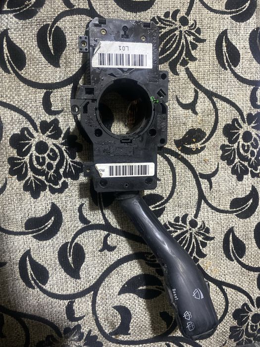 Подрудевой переключатель Гольф 4/ Бора оригинал