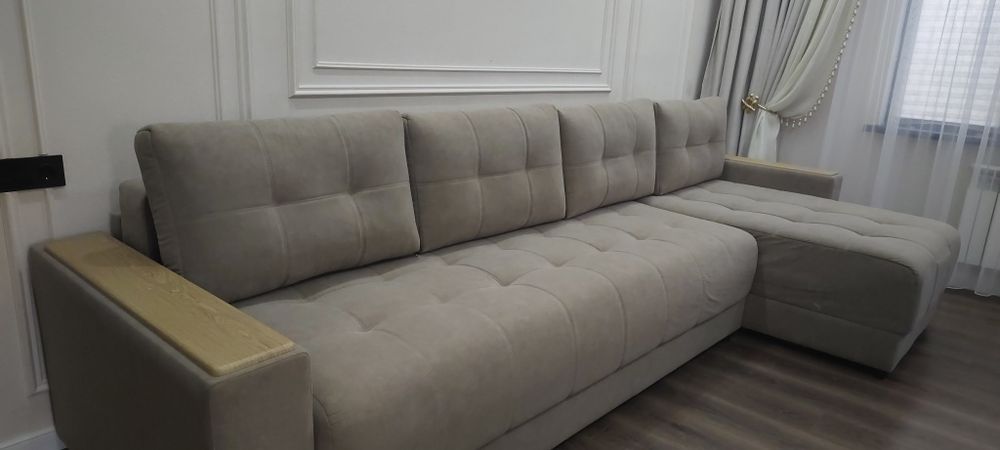 Продам диван для гостиной