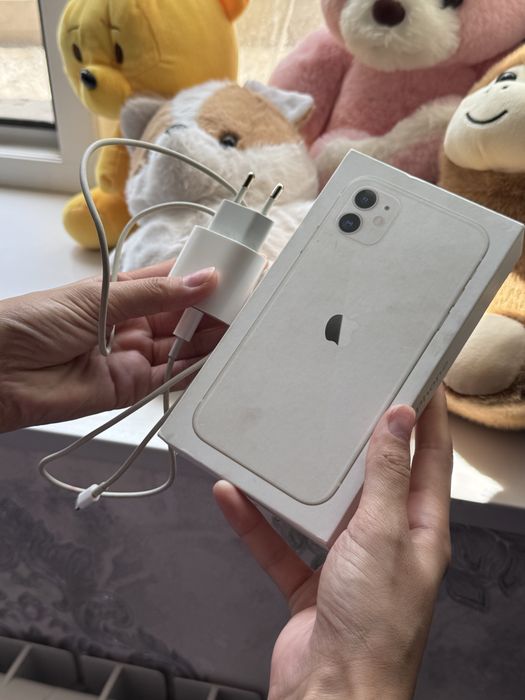 Iphone 11 идеал холатда срочно сотилади 75% акб