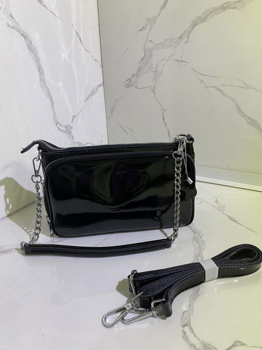 Продам новую сумку из натуральной лаковой кожи