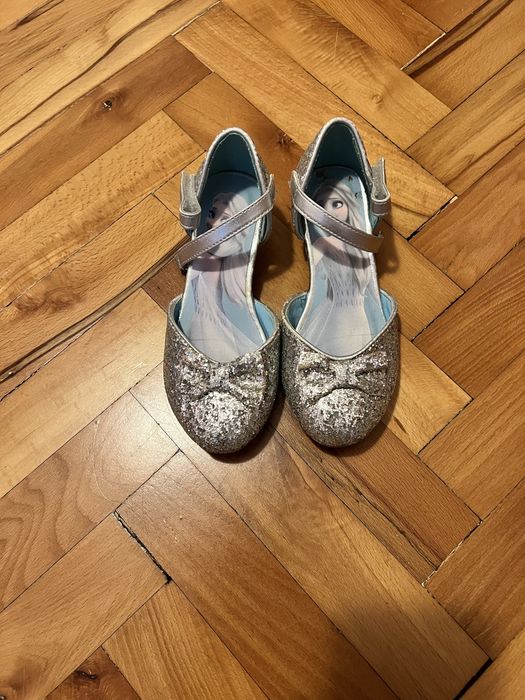 Детско Яке Mayoral и играчки