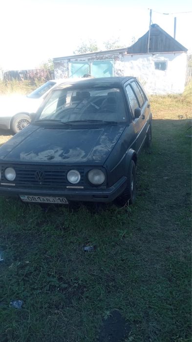 Гольф 2 продам.