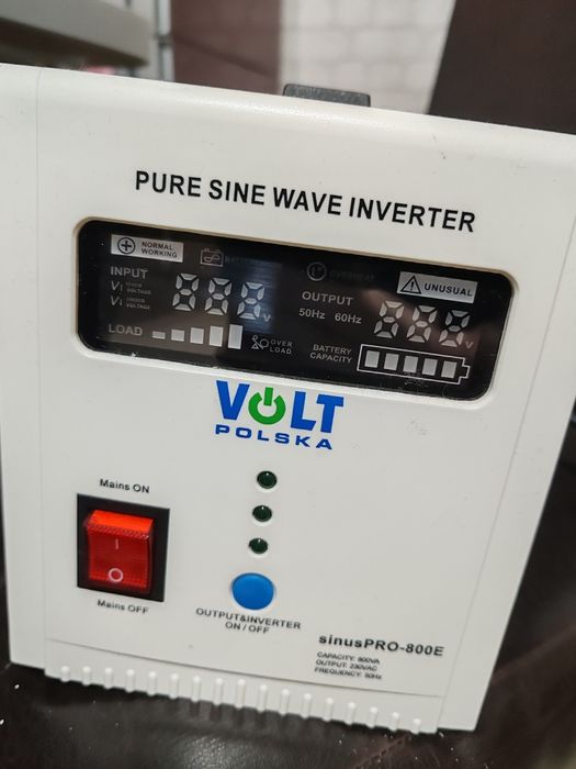 Stabilizator de tensiune cu inverter VOLT 800 VA