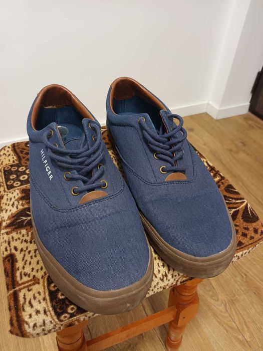 Adidasi Tommy Hilfinger nr 44