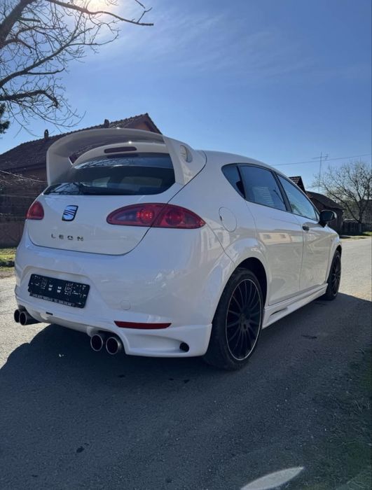 SEAT Leon 2009 — imagine 2