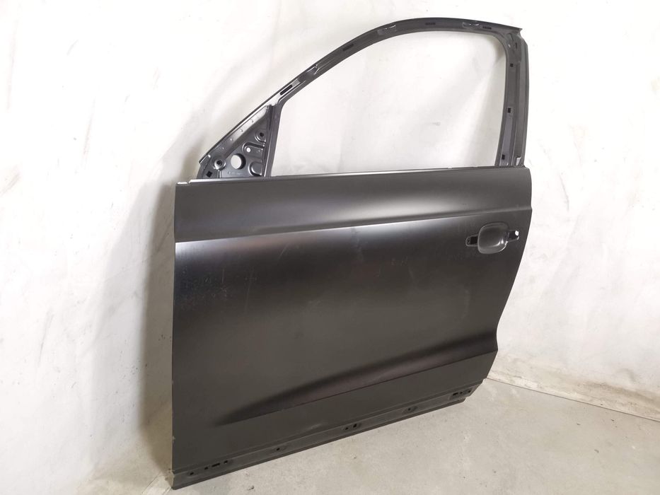 Ауди Q3 / Audi Q3 [-] Ляв преден капак (врата) - Оригинален, в много д