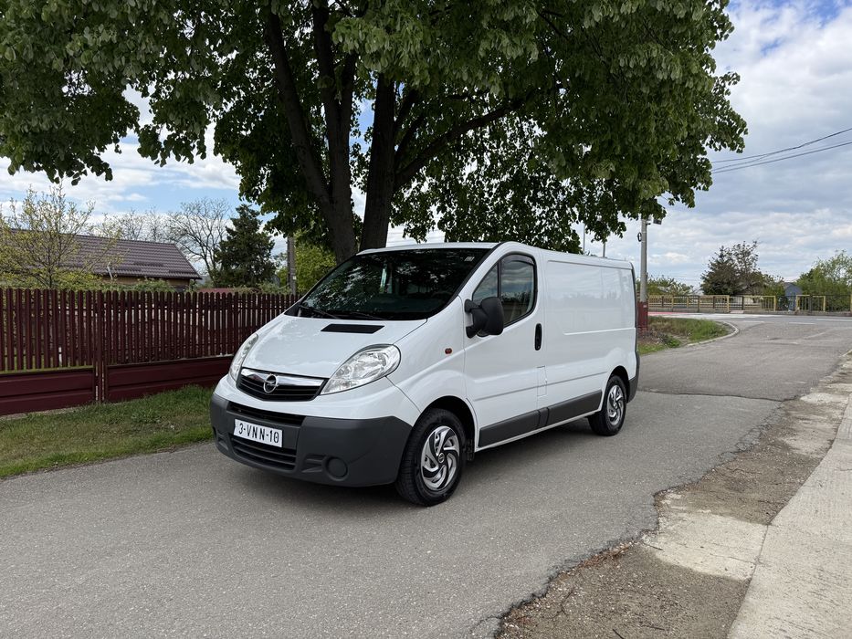 Opel Vivaro L1H1. 2011