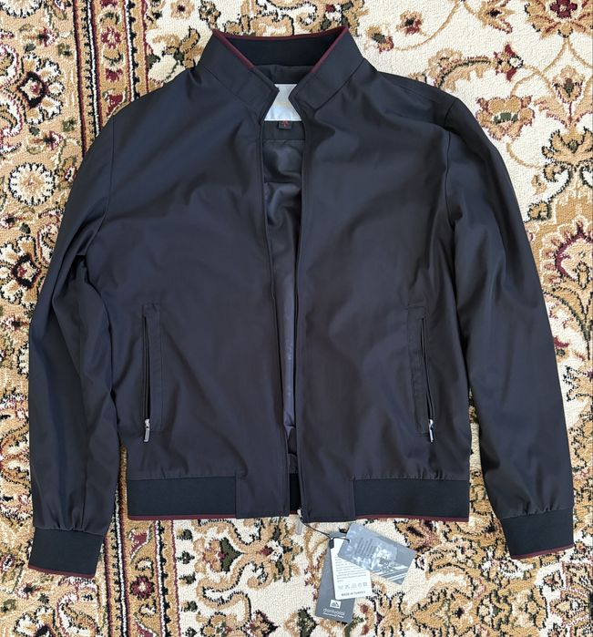 Продам две куртки демисезонные