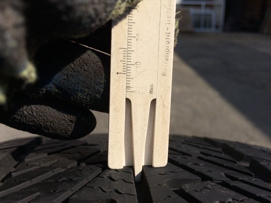 225/55/17 Гудиър ДОТ 2013 г - 6,9 мм