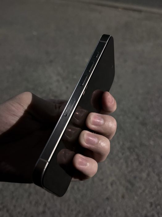 Продам Iphone 15 pro