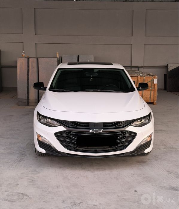 Chevrolet Malibu 2 2024 red line