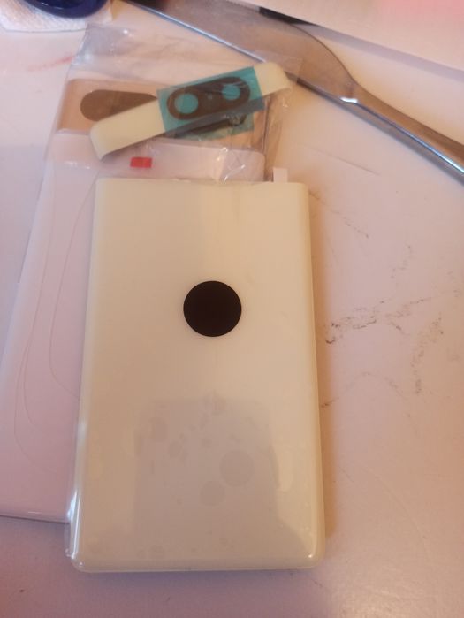 Крышка задняя на google Pixel 7 лаймон