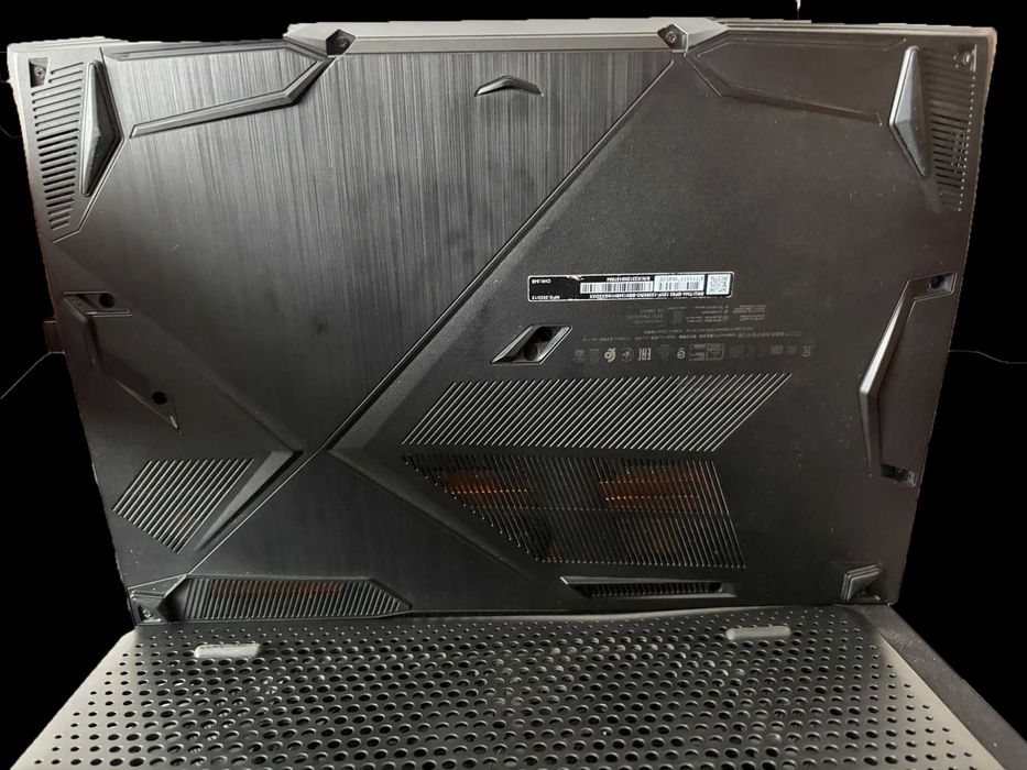 Vand laptop gaming MSI THIN GF63 12VF 32GB RAM I5 12450H RTX 4060 8GB