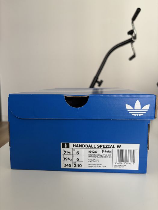 Tenişi Adidas Spezial