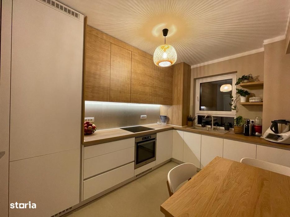 Apartament cu 2 camere - Zona Tractorul, str. Nicolae Labiș