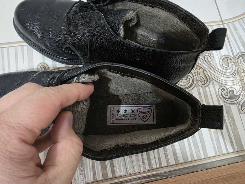 Продам зимнюю обувь