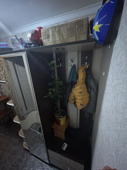 Продам  прихожку