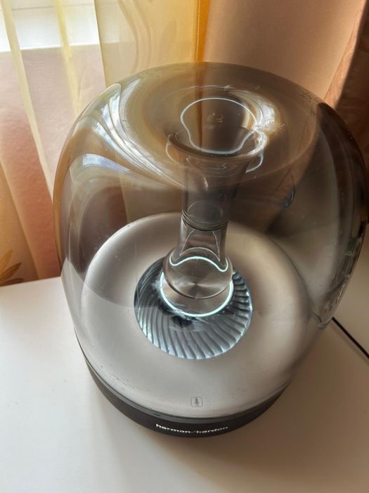 • HARMAN KARDON • Aura 2 •