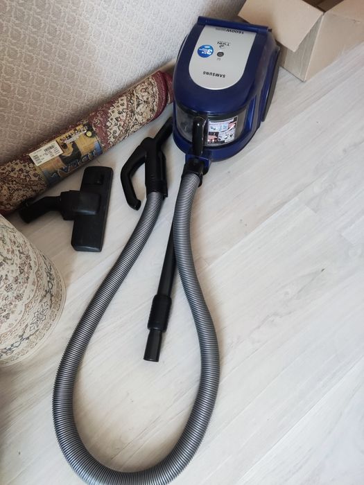 Пылесос Samsung 1600w