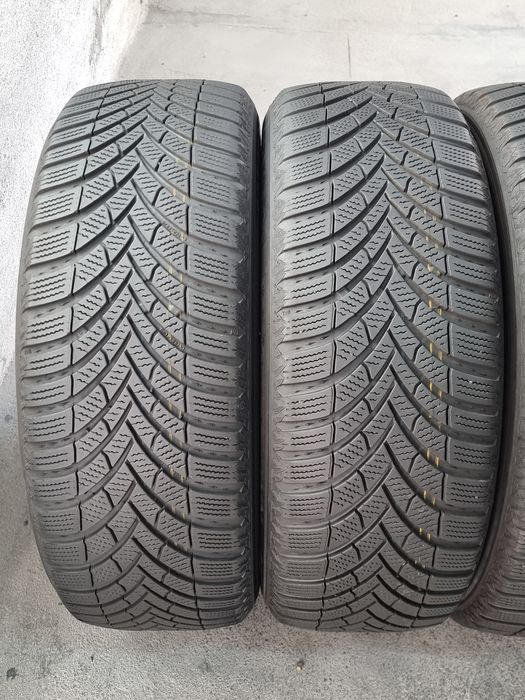 "Dot 22-23" 205/55/16 Semperit 4Броя: 300лв 6.5мм