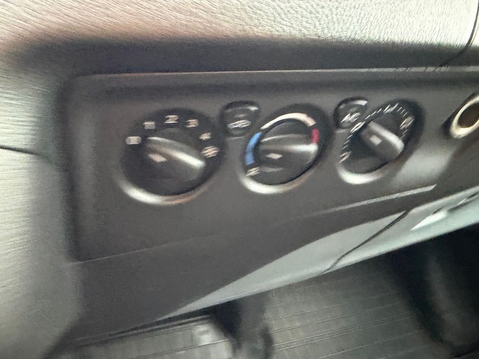 Ford Transit Custom 9 locuri