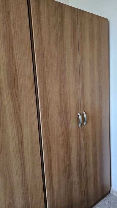 Гардероб двукрилен