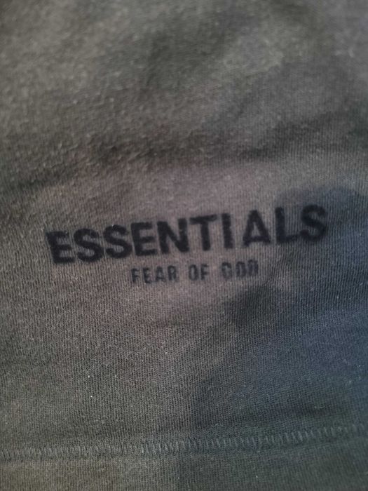 pantaloni essentials