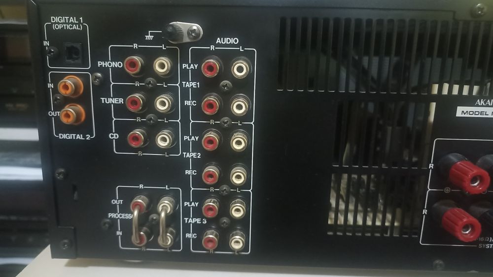 Amplificator Akai AM-55