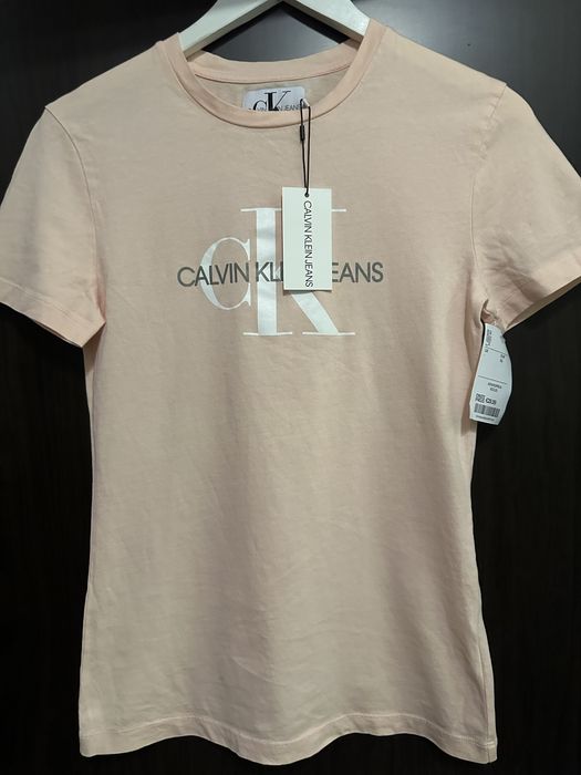 Нова тениска Calvin Klein jeans