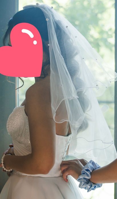 Булчинска рокля с корсет размер S до XL с було и перли