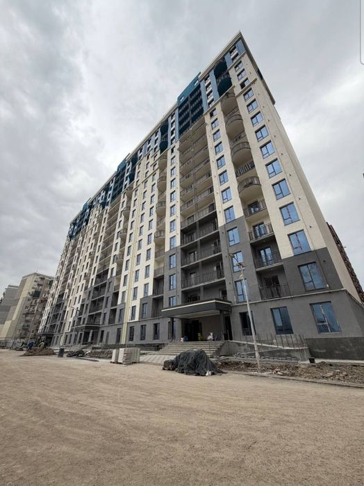 UZBOOM TJM YASHNABOD r-n 1 xonalik kvartira sotiladi