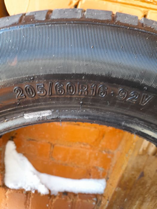 Летние шины 205/60 R 16