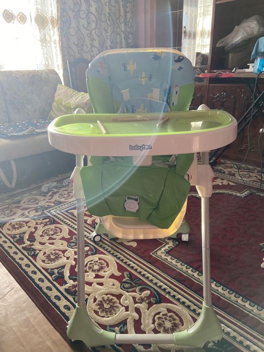 Продам детское кресло для кормления