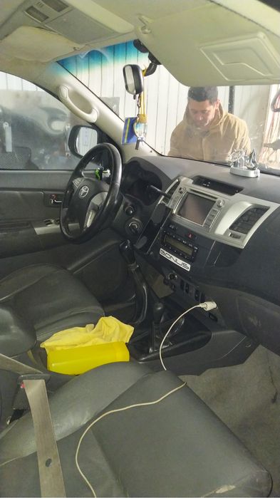 Продам тайота хайлюкс