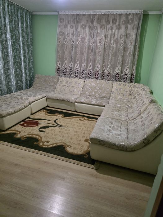 Диван модульный, в хорошем состоянии