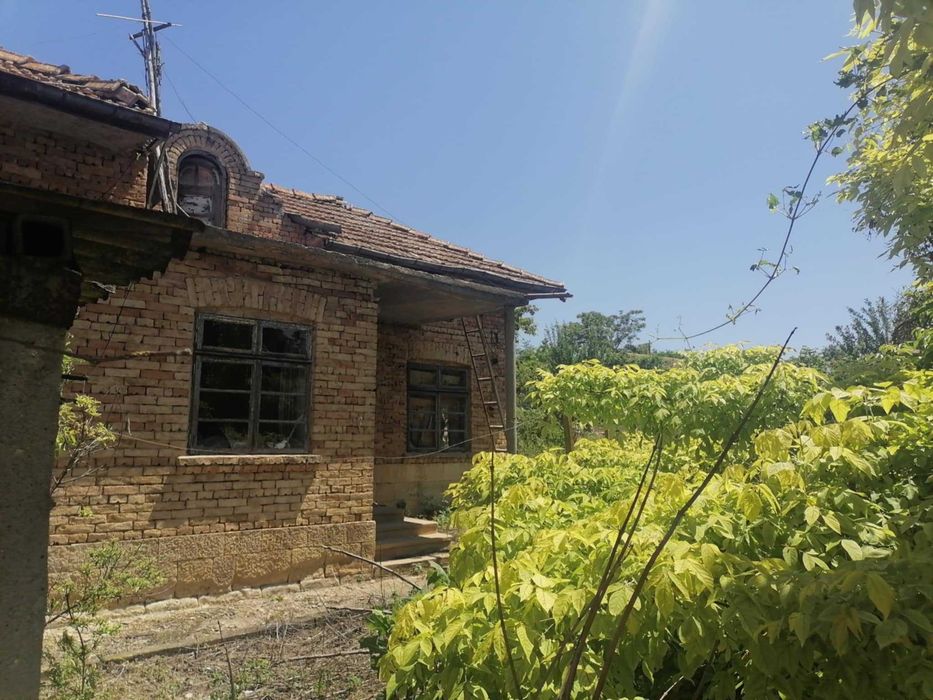 Продава се Къща в с. Садина, Област Търговище - 150 кв.м за 85 €/кв.м - Снимка #3