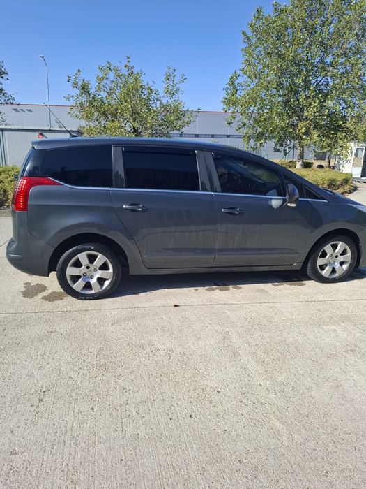 Vand Peugeot 5008