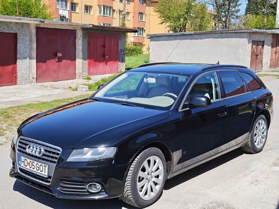 Vand Audi A4,B8, negru, an de fabricatie 2009